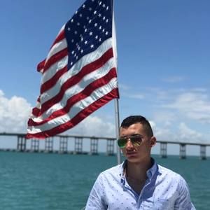 Meet your Posher, Abel